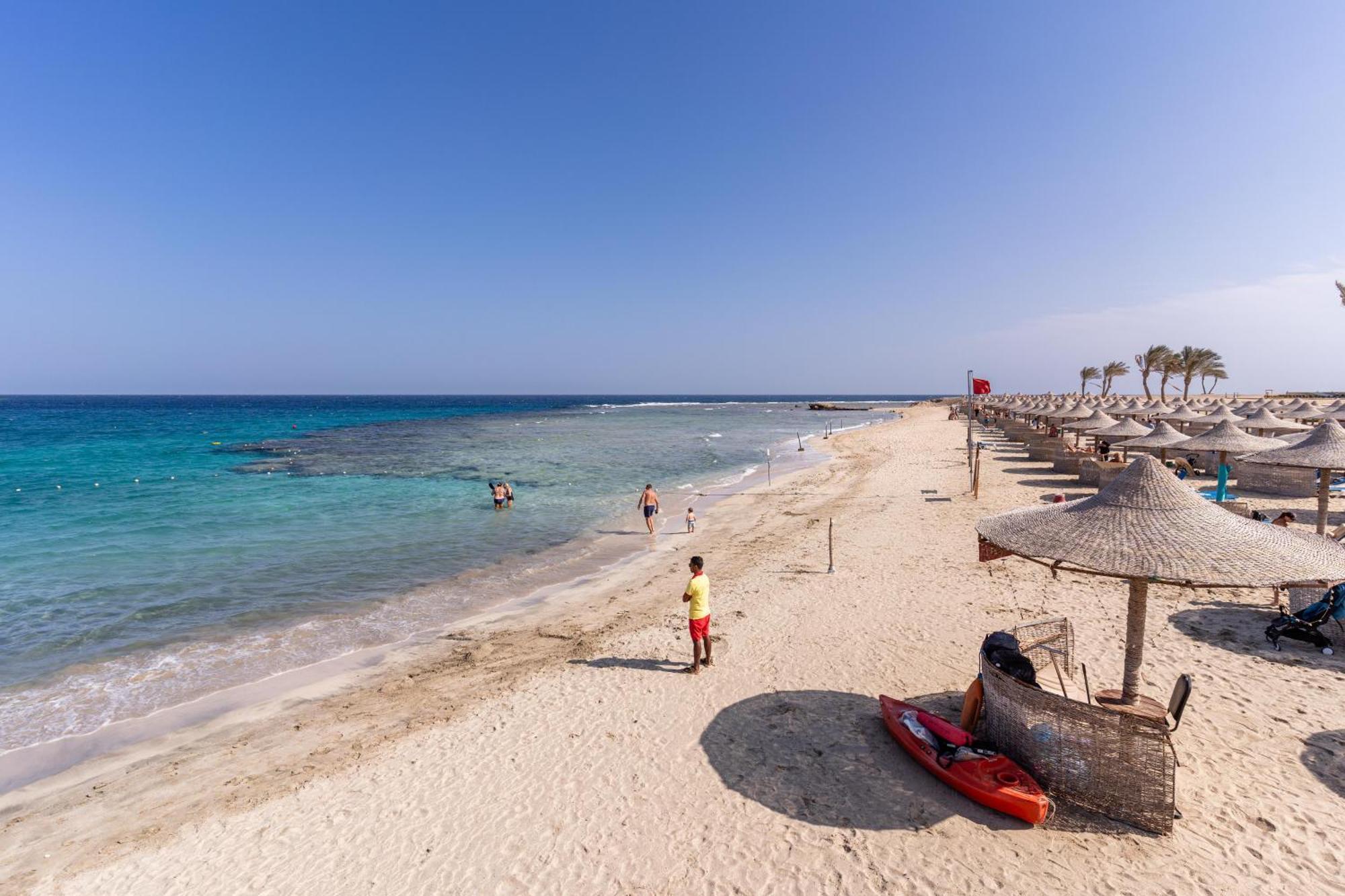 Malikia Resort Abu Dabbab Marsa Alam Exteriör bild