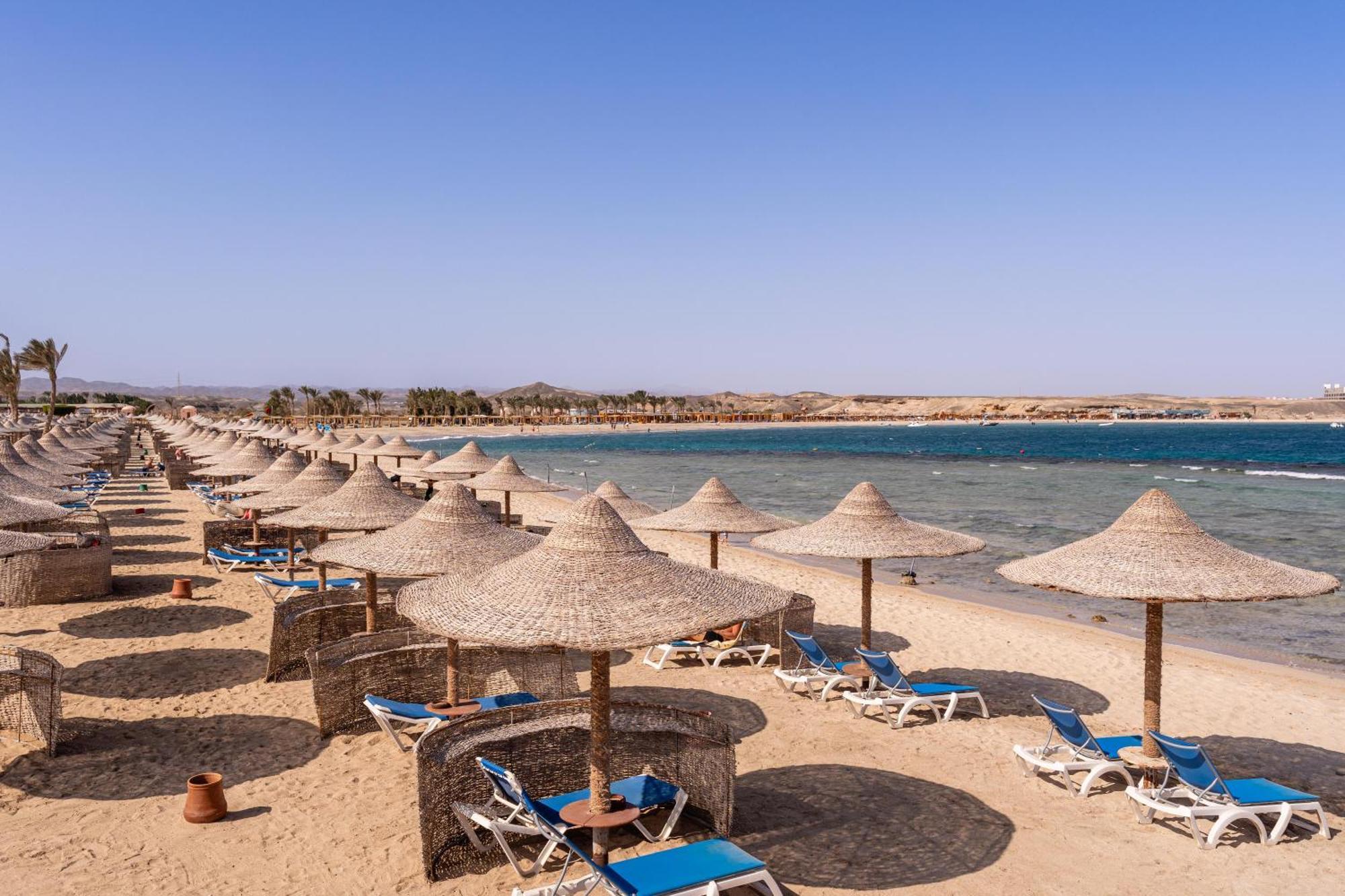 Malikia Resort Abu Dabbab Marsa Alam Exteriör bild