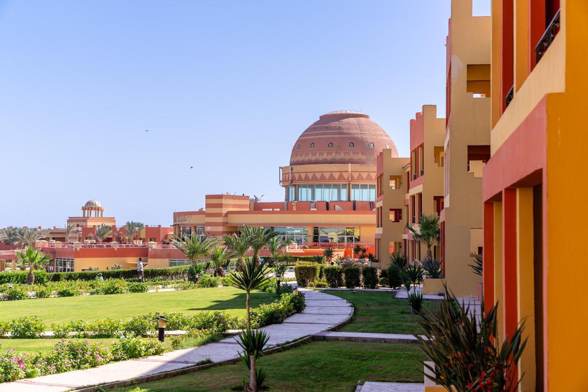 Malikia Resort Abu Dabbab Marsa Alam Exteriör bild